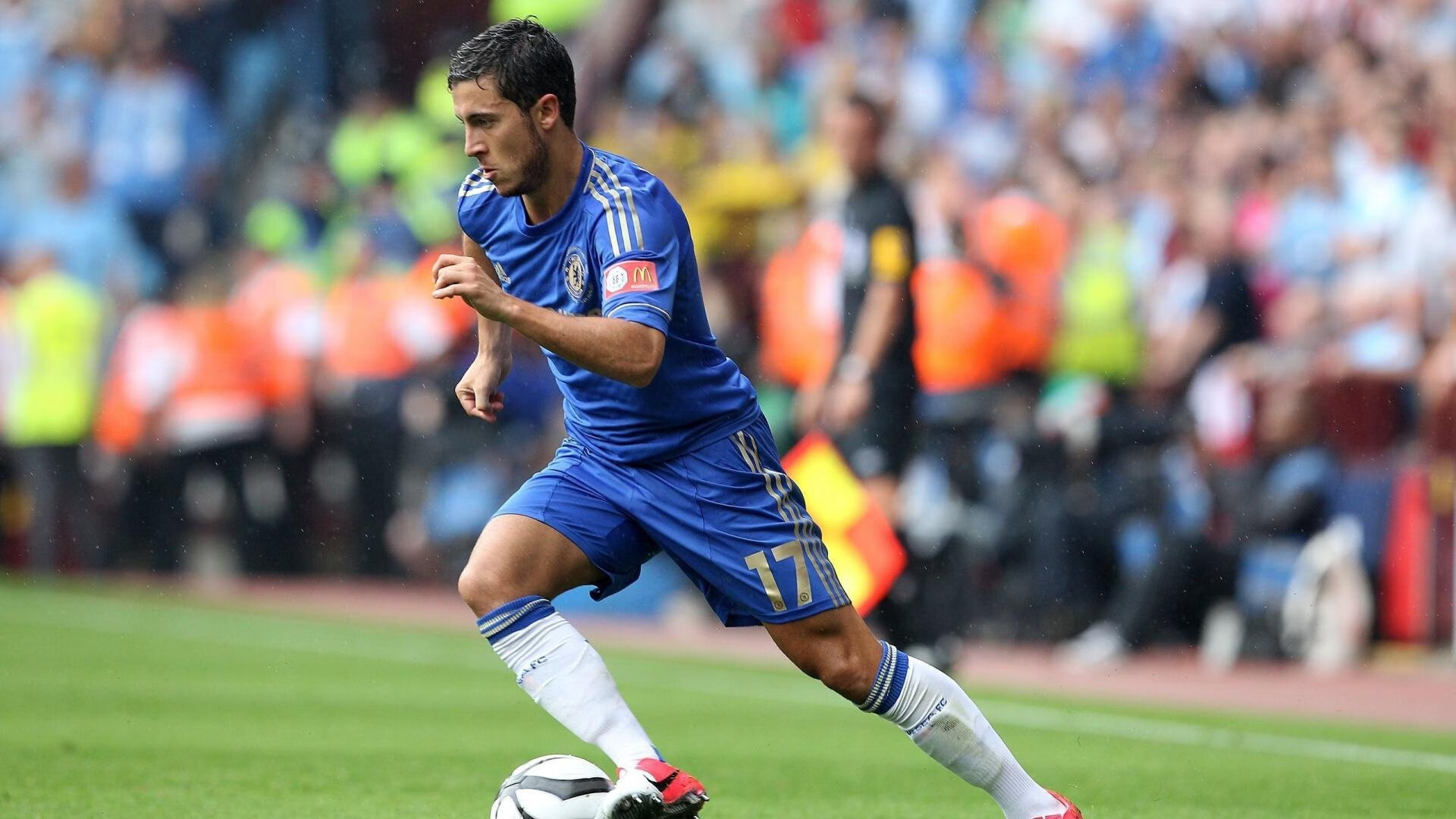 欧冠赛场上的一些细节（定位球、角球）频频决定比赛走向，欧冠杯角球ds